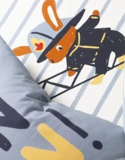 Linge De Lit Enfant à Motifs Pompiers En Coton -Maison Douceur Promos Magasin 100582 C01 zoomx vue3