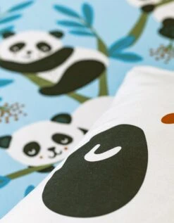 Linge De Lit Enfant Tao à Motifs Panda En Coton Biologique -Maison Douceur Promos Magasin 100623 C01 zoom detailRFP