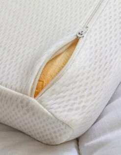 DODO Oreiller Ergonomique Cervilux -Maison Douceur Promos Magasin 111765 C01 zoomx vue3