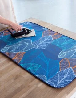 Nappe De Repassage Motif Feuillage Coloré