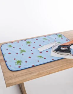 Nappe Repassage Motif Coccinelles
