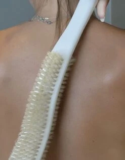 Brosse Ergonomique Spéciale Dos -Maison Douceur Promos Magasin 232755 C01 zoomx vue3