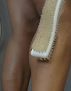 Brosse Ergonomique Spéciale Dos -Maison Douceur Promos Magasin 232755 C01 zoomx vue4