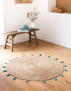 Tapis Rond En Jute Avec Pompons De Couleur