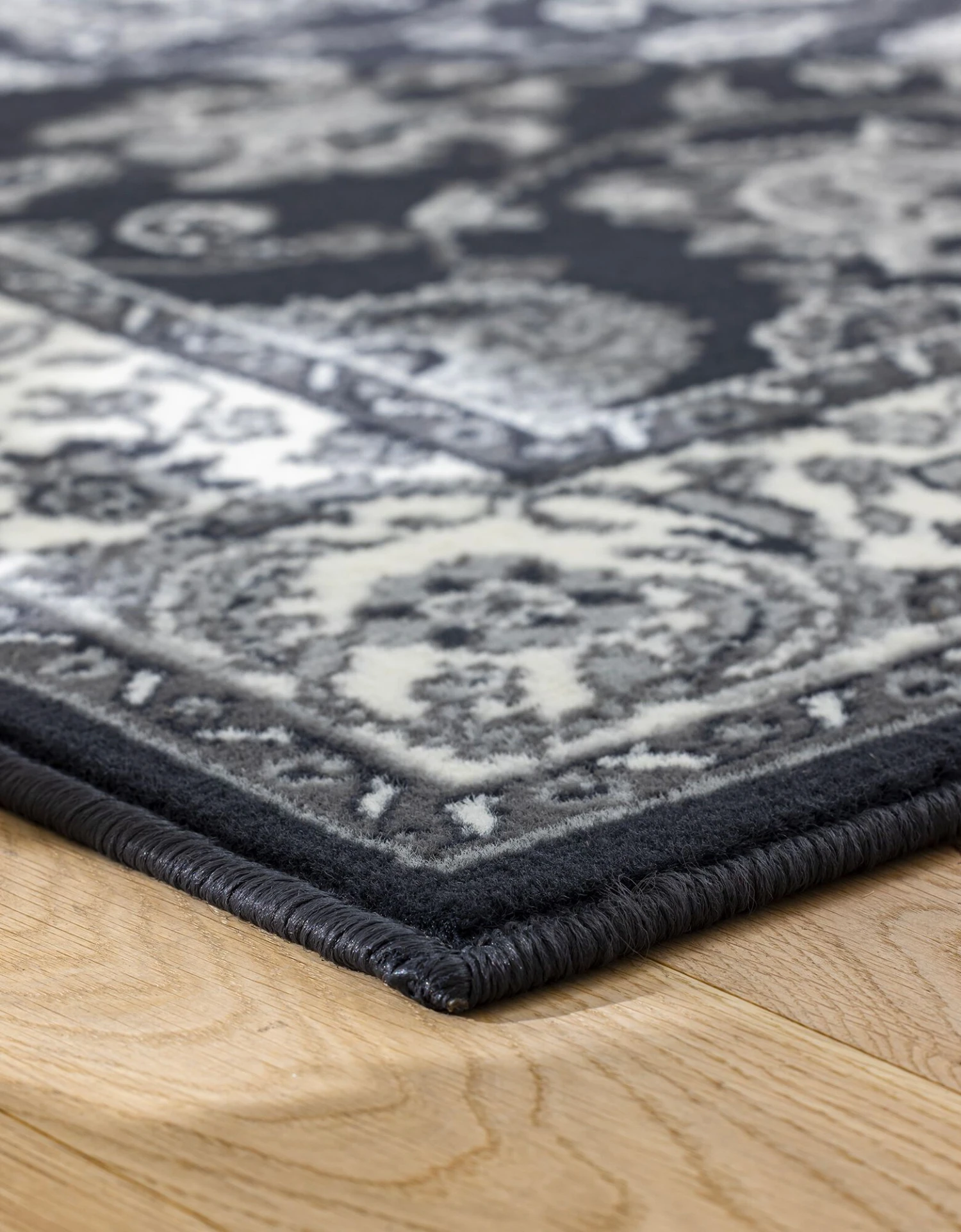 Tapis Motifs Perse 2 Tapis Motifs Perse – Image 2