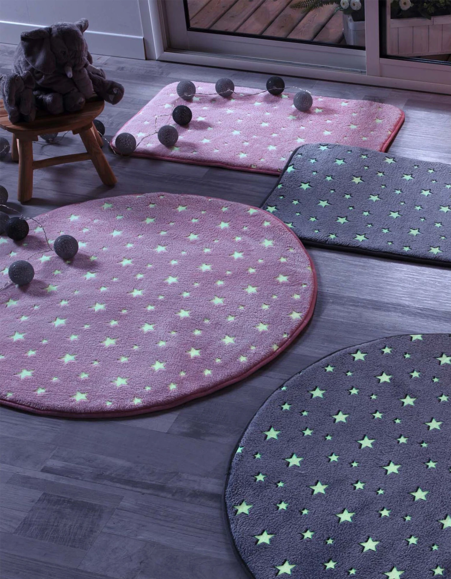Tapis Flanelle Imprimé étoiles Phosphorescentes - Rond 2 Tapis Flanelle Imprimé étoiles Phosphorescentes - Rond – Image 2