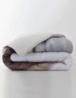 Couette Microfibre Imprimée Chaton - 400 G/m² 5 Couette Microfibre Imprimée Chaton - 400 G/m² -Maison Douceur Promos Magasin 320596 C01 zoomx vue3