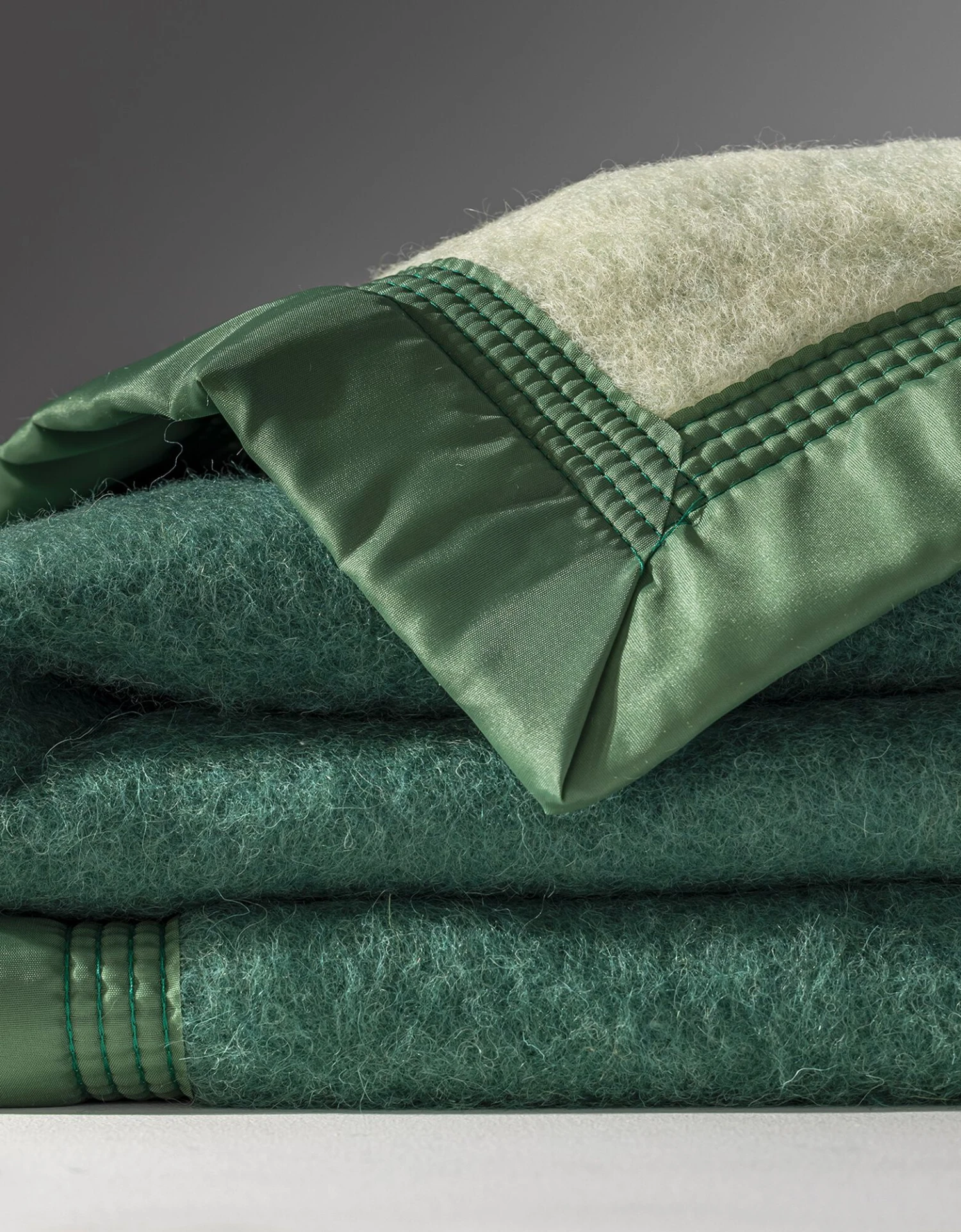 Couverture Bicolore Laine 600g/m2 1 Couverture Bicolore Laine 600g/m2