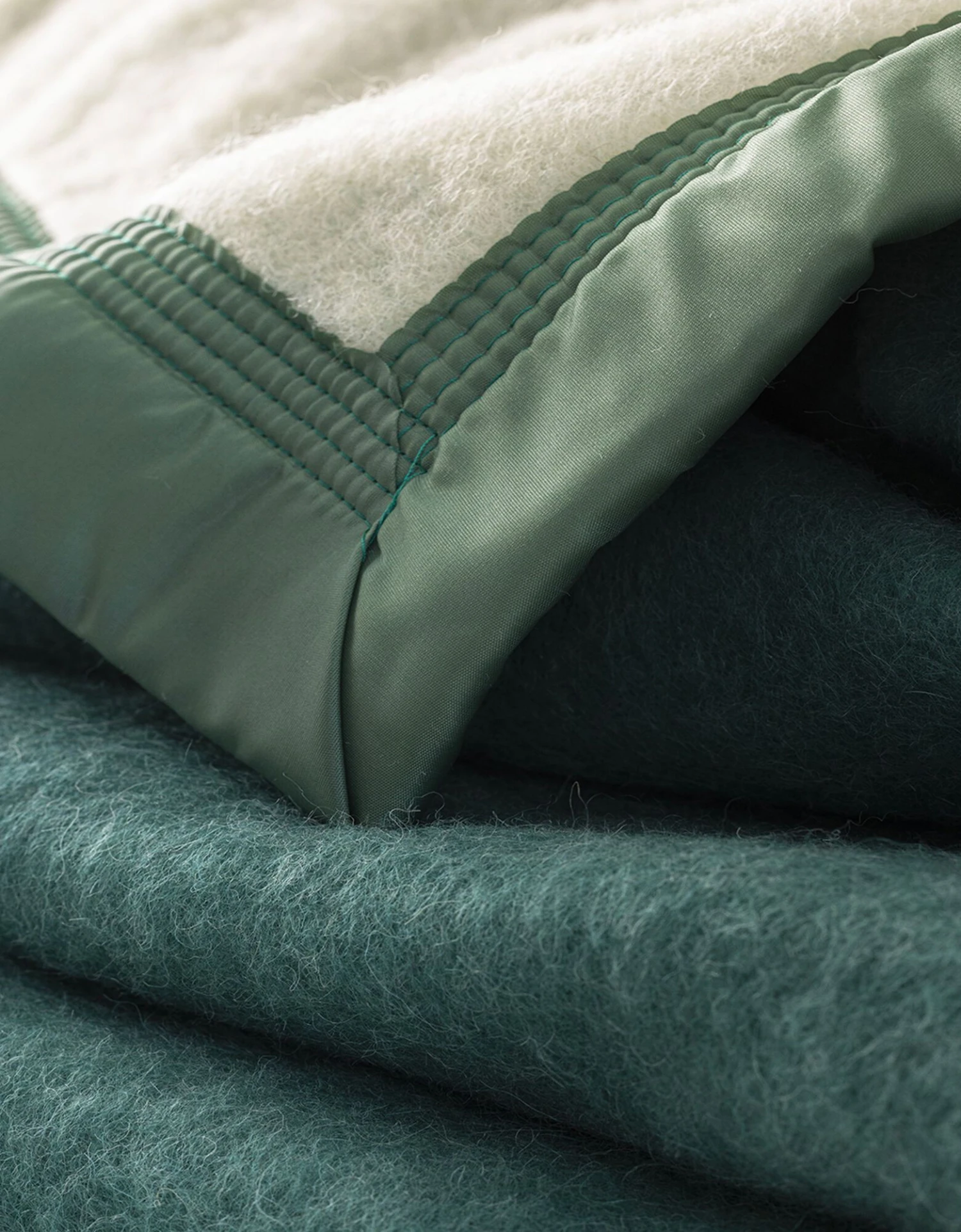 Couverture Bicolore Laine 600g/m2 3 Couverture Bicolore Laine 600g/m2 – Image 3