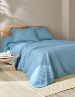 Couvre-lit Matelassé Microfibre Motif Géométrique -Maison Douceur Promos Magasin 322356 C06 zoomx vue4