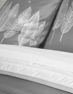 Couvre-lit Matelassé Microfibre Imprimé Feuilles -Maison Douceur Promos Magasin 322701 C01 zoomx vue6