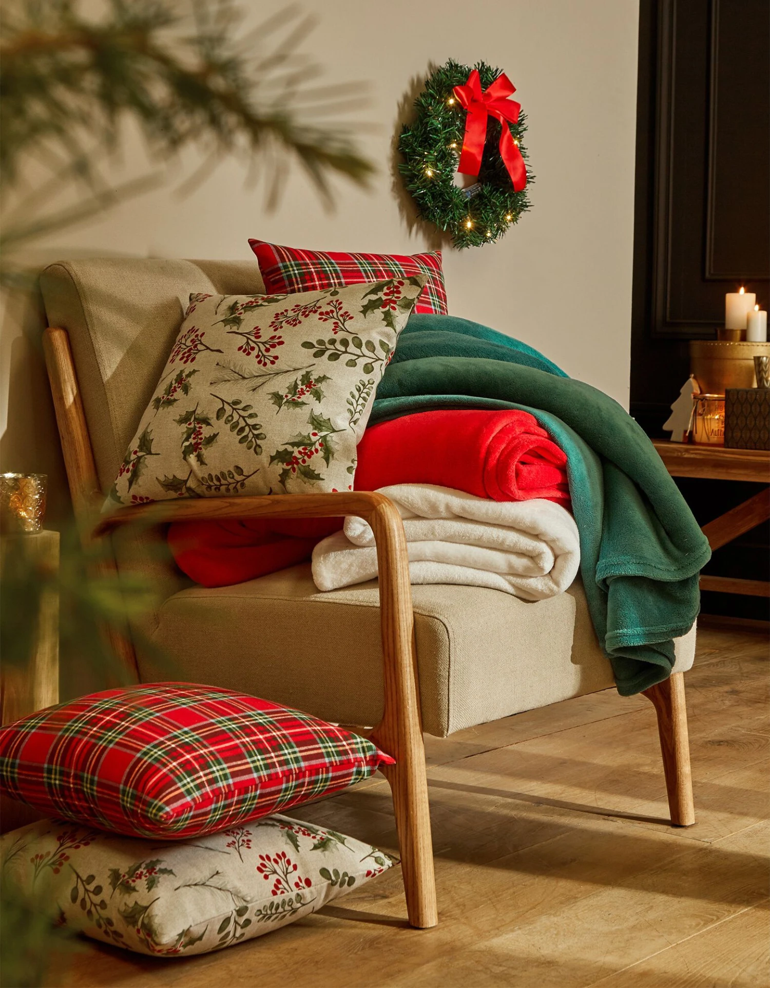 Lot De 2 Housses De Coussin Imprimé Houx 2 Lot De 2 Housses De Coussin Imprimé Houx – Image 2