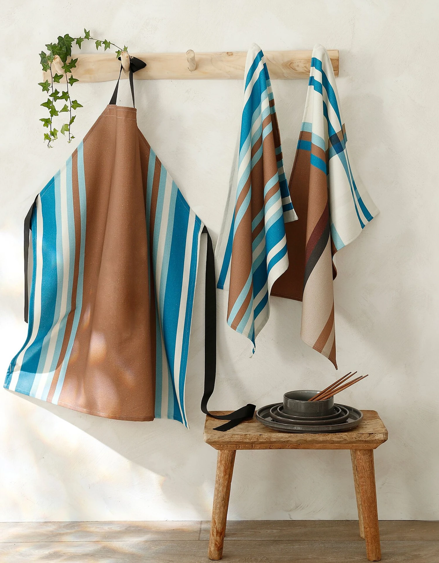 Tablier Fabriqué En France, Motif Rayé Havane - Coton Biologique(1) 4 Tablier Fabriqué En France, Motif Rayé Havane - Coton Biologique(1) – Image 4